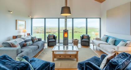 Clachan Lodge, Lochmaddy, North Uist