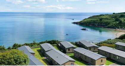 Charming T/B Lodge 70 at Riviera Bay