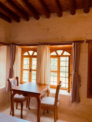 Twin Room, Lake View | Dining