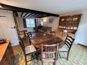 Dining - Ivy Cottage, Mersea Island (Colchester)