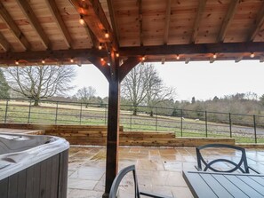 Terrace/patio - Park View Lodge, Melbourne, Derbyshire (Derby)