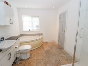 Shower - Pat's Cottage, Market Rasen (Market Rasen)