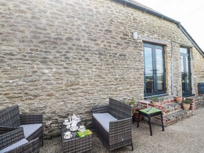 Terrace/patio - The Bull Pen, Yeovil, Somerset (Yeovil)