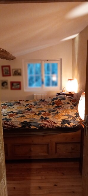 Room - Large house with pool (Cabara)