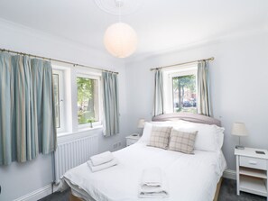 Room - Bridgedown House, Richmond (Richmond)