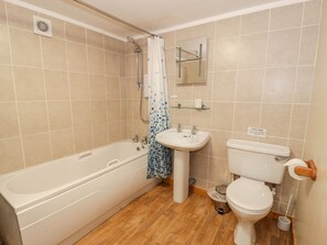 Shower - The Byre, Newton Stewart (Newton Stewart)