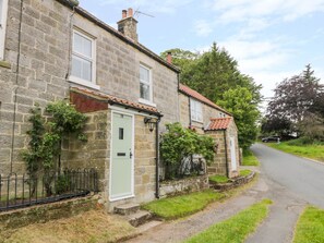 Exterior - Pheasant Cottage, Danby (Whitby)