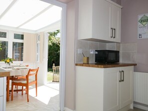 Dining - Garden View, Newquay (Newquay)