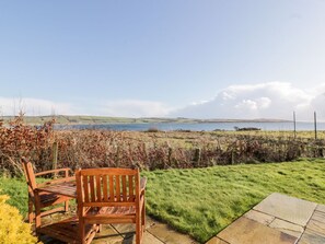 Property grounds - Ettrick Cottage, Rothesay, Isle Of Bute (Isle of Bute)