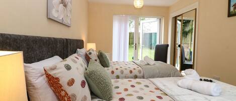 4 bedrooms, WiFi