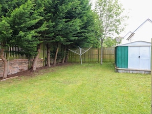 Property grounds - 1 Donalds Lane, Dundee, Angus. (Dundee)