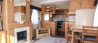 Freesia, Northampton