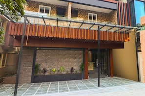 House | Reception