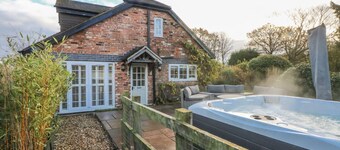 Curlew Cottage, Lower Peover