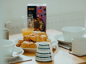 Breakfast meal - The Coach House Barn, Dorrington (Shrewsbury)