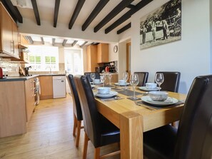 Dining - Tan Y Capel, Machynlleth (Llanbrynmair)