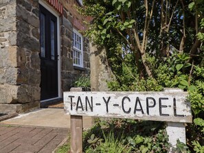 Exterior detail - Tan Y Capel, Machynlleth (Llanbrynmair)