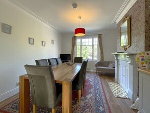 تناول الطعام