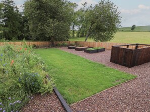 Property grounds - Honeysuckle Cottage, Cornhill-On-Tweed (United Kingdom)