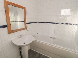 Shower - Sandy Cove, Beadnell (Chathill)