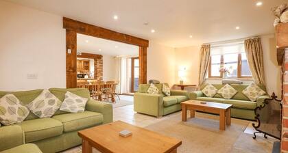 Hadleigh Farm Barn, King's Lynn