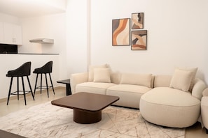Studio, 1 King Bed