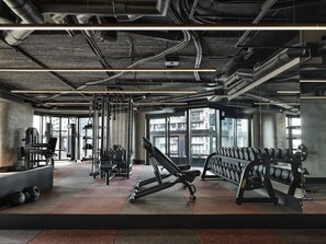 Fitness facility - Scenic 2 Bed Apartment in Southbank (Southbank)