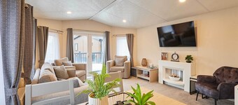 Host & Stay | Peel Lodge