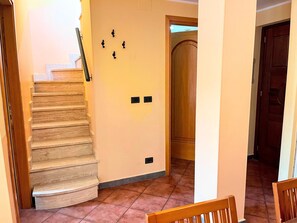 House | Interior - Stunning Roman Holiday Villa for 5 (Rome)