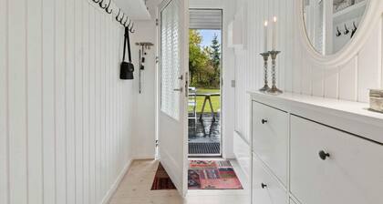 4 Star Holiday Home in Farvang