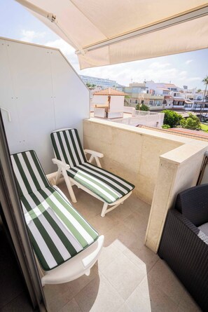 Terrace/patio - Penthouse with sea views in the center of La Caleta (La Caleta)