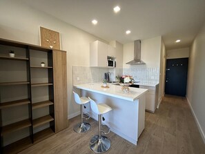 Private kitchen - Beach 30m away! Ideal studio. Near Bastia (San-Martino-di-Lota)