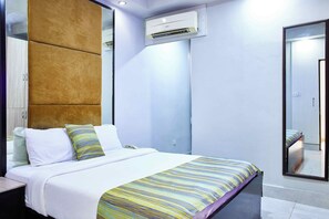 Classic Room - SIX DIAMOND HOTEL OPEBI (Lagos)