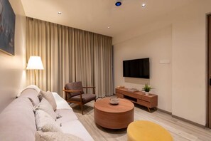 Living area - OTHER by Dailystays (Pune)