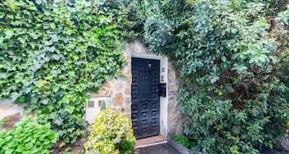 (SAB52) Spacious 3-bedroom villa with terrace