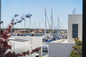 Marina - Modern Coastal Townhouse – Beach & Marina Views (Geographe)