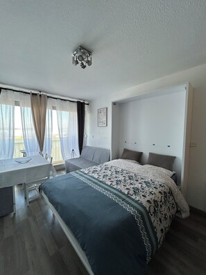 Iron/ironing board, WiFi, bed sheets - A little corner of paradise on the beach (Palavas-les-Flots)