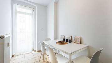 Comfort Apartment, 2 Bedrooms, Kitchen | Private kitchen