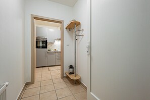 Căn hộ tiện nghi đơn giản, 1 phòng ngủ, bếp