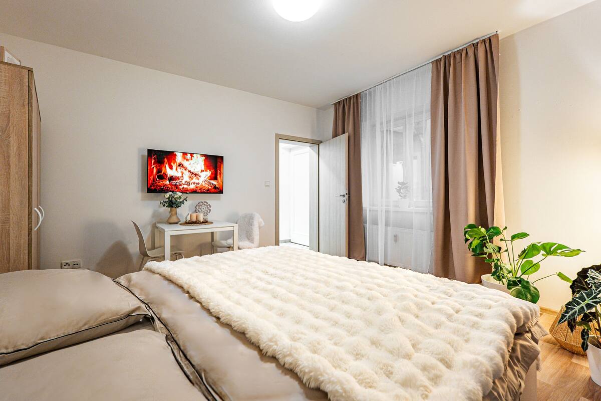 Căn hộ tiện nghi đơn giản, 1 phòng ngủ, bếp