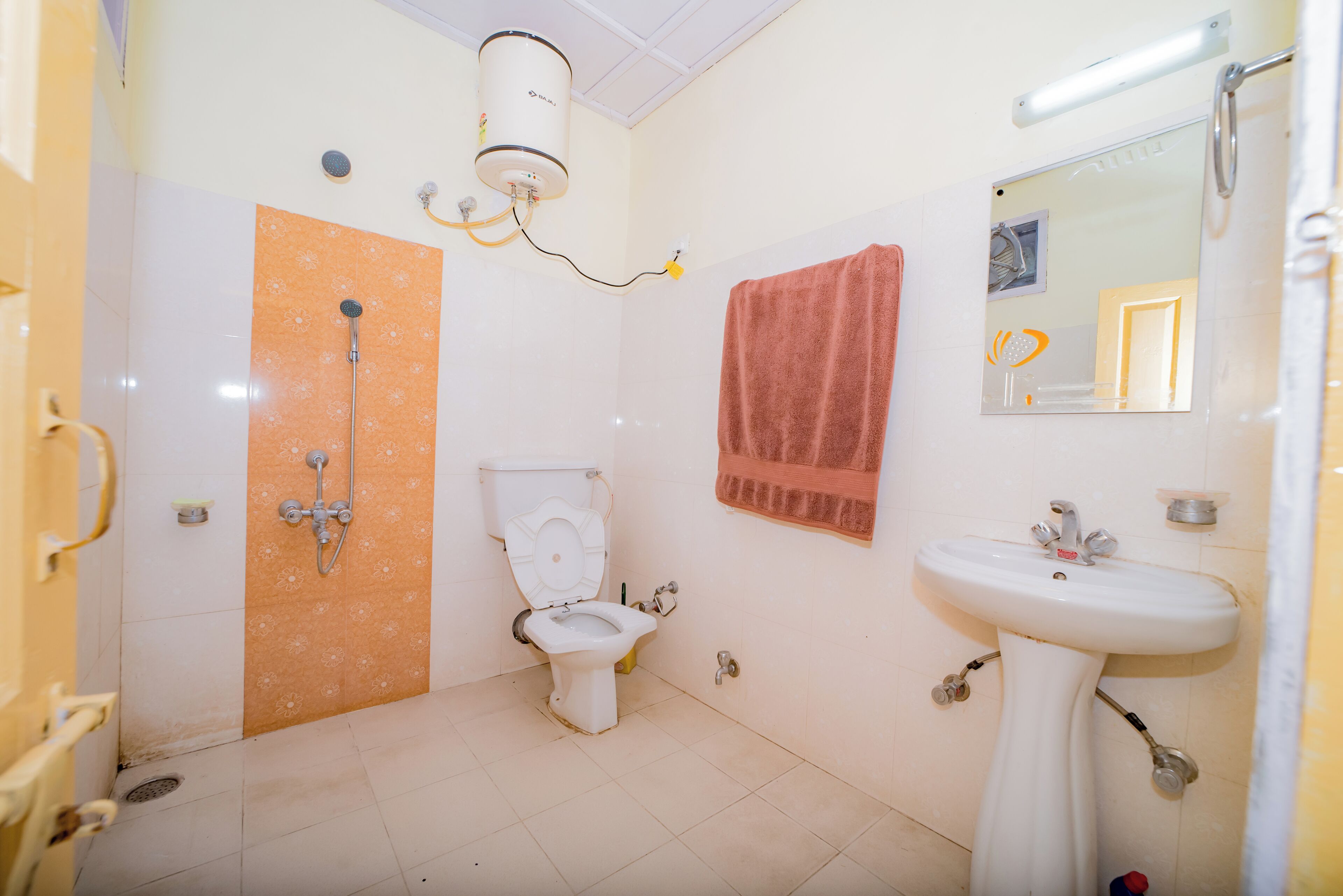 Deluxe Double Room, Garden View | Bathroom