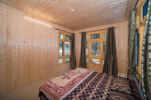 Deluxe Double Room, Garden View - Forest Rest House Habban (Rajgarh)