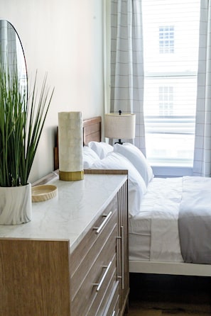 Deluxe Apartment, Private Bathroom, City View | Free WiFi