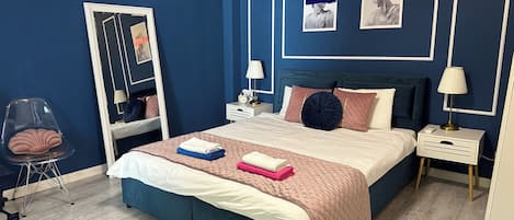 2 bedrooms, in-room safe, iron/ironing board, free WiFi