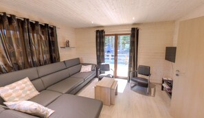 Living room - Luxury Chalet With Sauna in the Forest Near Durbuy (Durbuy)