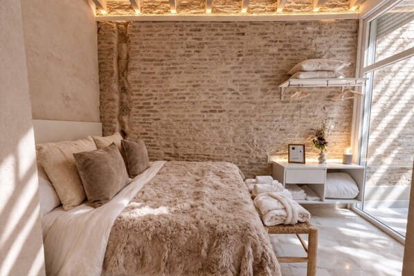 1 chambre, fer et planche à repasser, Wi-Fi, literie fournie