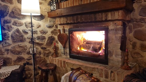Holiday Home 'La Casina Del Valle Escondido' with Mountain Views, Private Pool & Wi-Fi