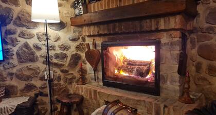 Holiday Home 'La Casina Del Valle Escondido' with Mountain Views, Private Pool & Wi-Fi
