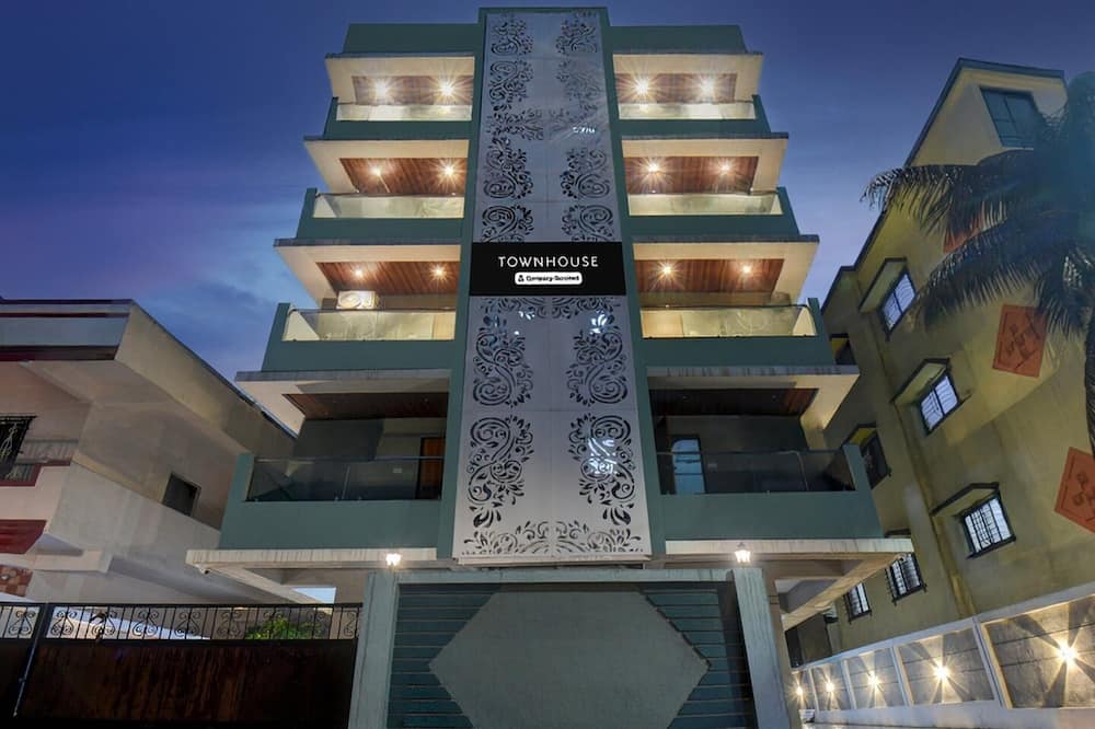 Deluxe Townhouse Pimple Nilakh Pune
