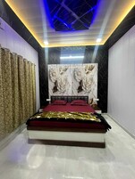 Habitación familiar | Camas supletorias, wifi gratis, ropa de cama